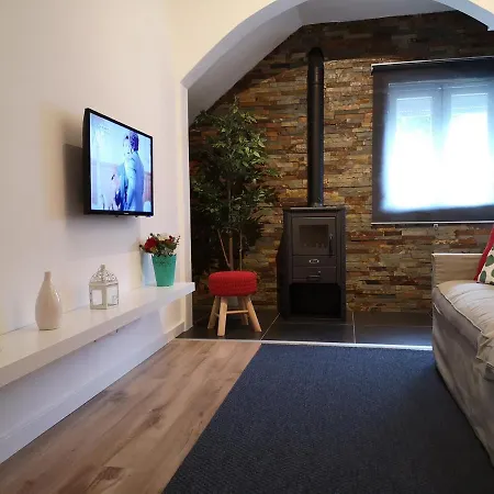 度假居 Elevenplace By Louzanplaces